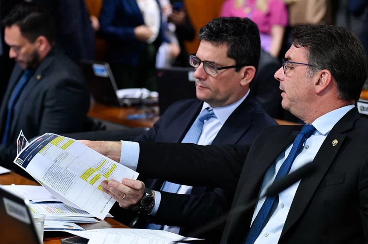 Moro deve se encontrar com Flávio e cúpula do PL para debater filiação e  candidatura ao governo do Paraná