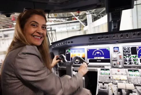 Avião de Leila Pereira é novo capítulo da ofensiva do Flamengo contra Vasco e Palmeiras - QTU Questões do Universo