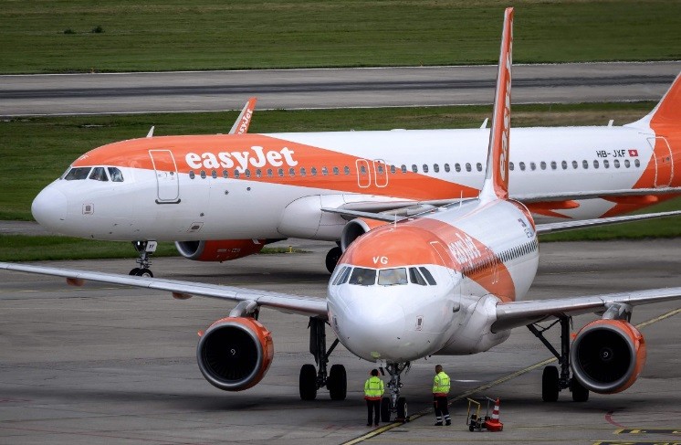 EasyJet cancela cerca de cem voos na França devido à greve de tripulantes