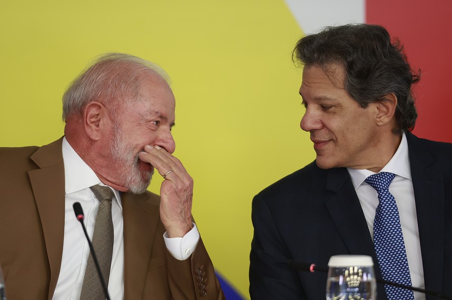 114205733-mariz-pa-brasilia-12-03-2026-luiz-inacio-lula-da-silva-fernando-haddad-coletiva-valor-petr.jpg