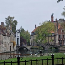 Bruges, Bélgica – Centro histórico preservado com canais, praças medievais e museus renomados. — Foto: Pexels
