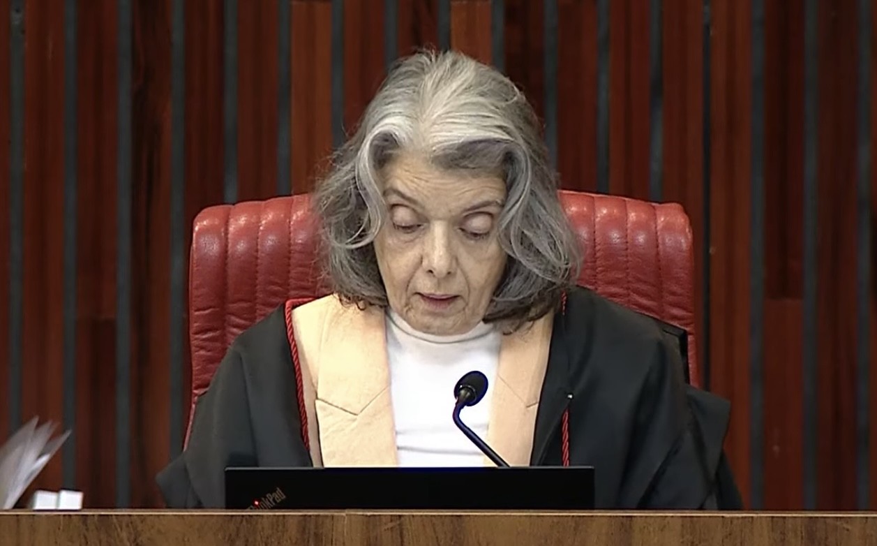 'Tentativa de perpetuação no poder' e  'caso continuado': os recados de ministros do TSE ao condenar Castro