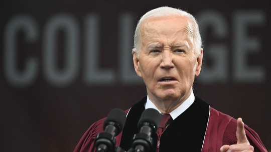 Biden enfrenta protesto silencioso contra guerra em Gaza e promete a estudantes trabalhar pela paz no Oriente Médio