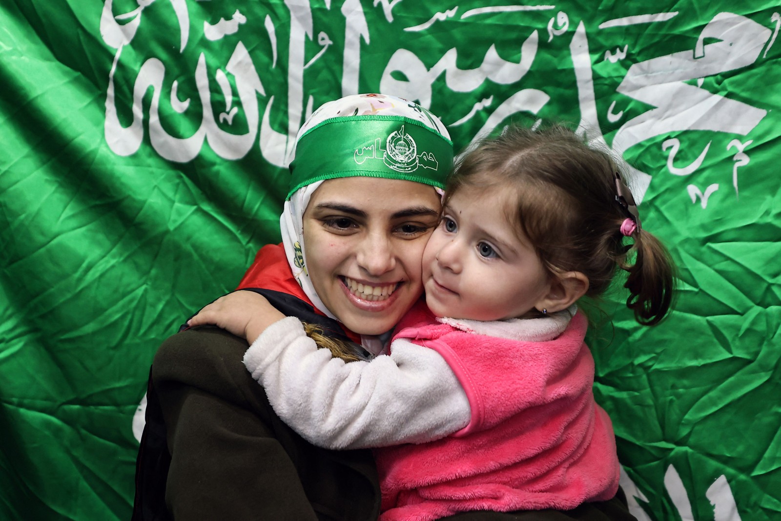Refém do Hamas reencontra família; veja vídeo