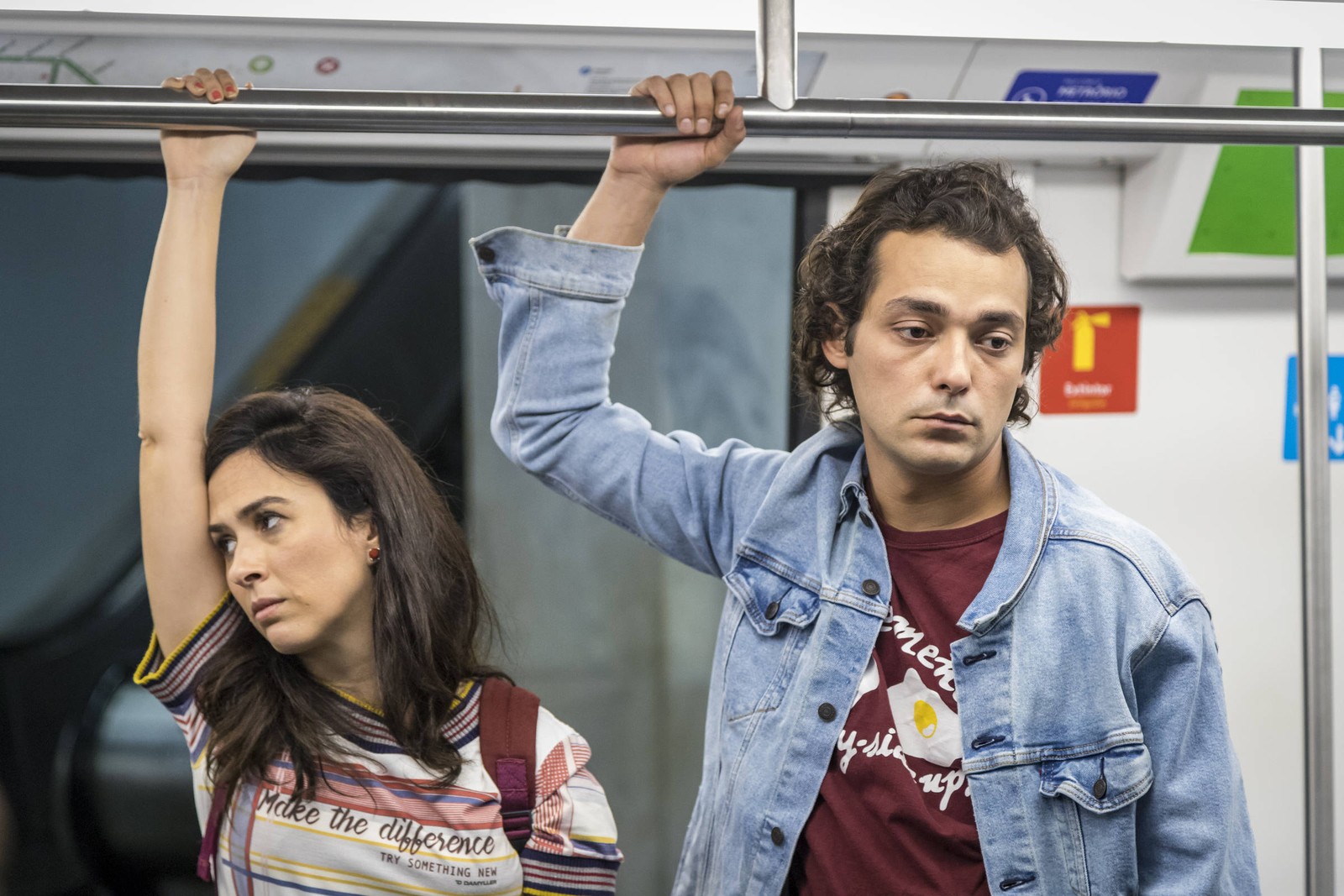 Tatá Werneck e Eduardo Sterblitch em "Shippados" — Foto: Divulgação / Globo