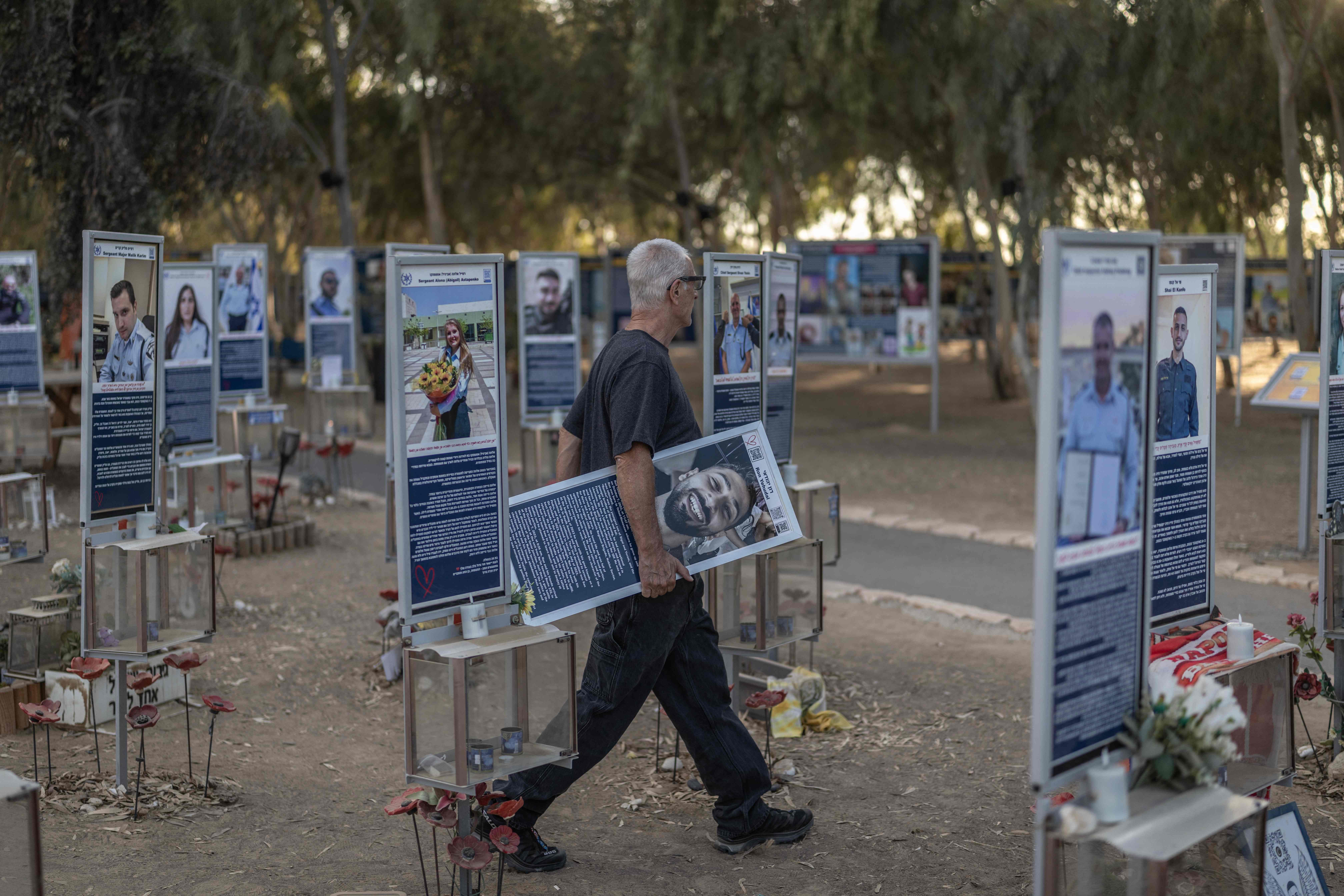 Três anos depois, atentado terrorista de 7 de Outubro ecoa entre israelenses e vira tema central nas eleições