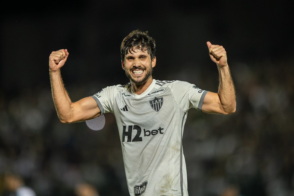 Fluminense ganha concorrência por zagueiro Igor Rabello — Foto: Pedro Souza / Atlético