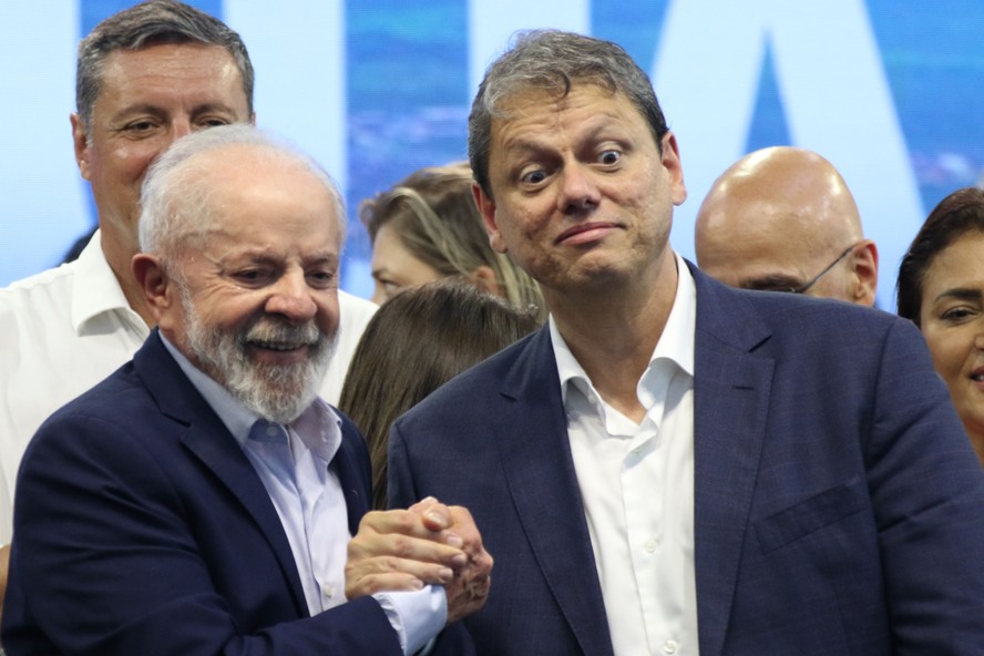 Lula e Tarc&iacute;sio de Freitas no lan&ccedil;amento do t&uacute;nel Santos-Guaruj&aacute;