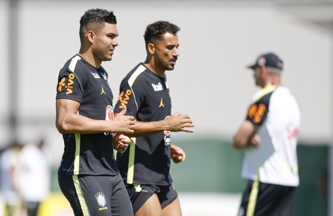 Homens de Confiança: Como Ancelotti usa Casemiro e Danilo para acalmar a Seleção
