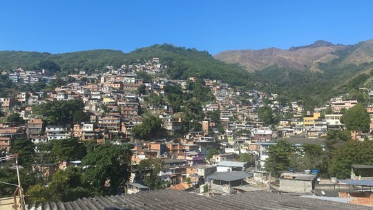 Operação mira chefes do tráfico do CV e grupo de golpe da falsa central telefônica no Complexo do Lins Operação mira chefes do tráfico do CV e grupo de golpe da falsa central telefônica no Complexo do Lins