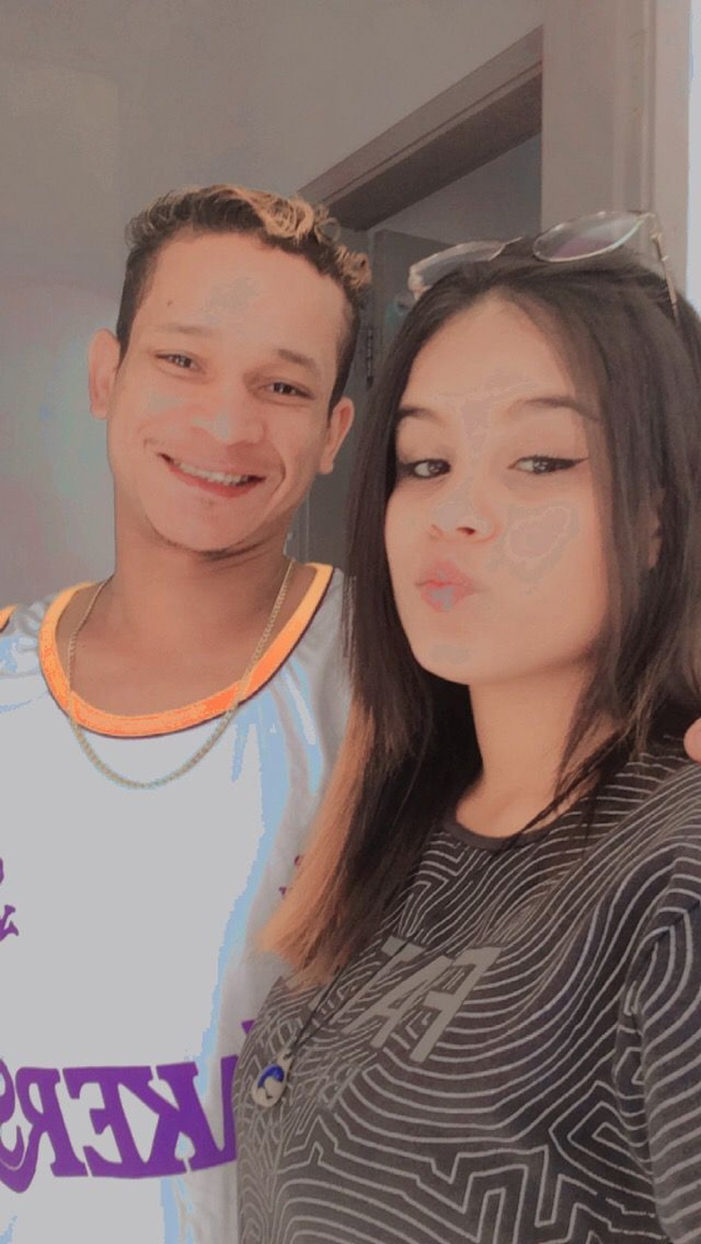 José Augusto que morreu em uma cadeira na Upa da Cidade de Deus com a sobrinha Emily — Foto: Álbum de família