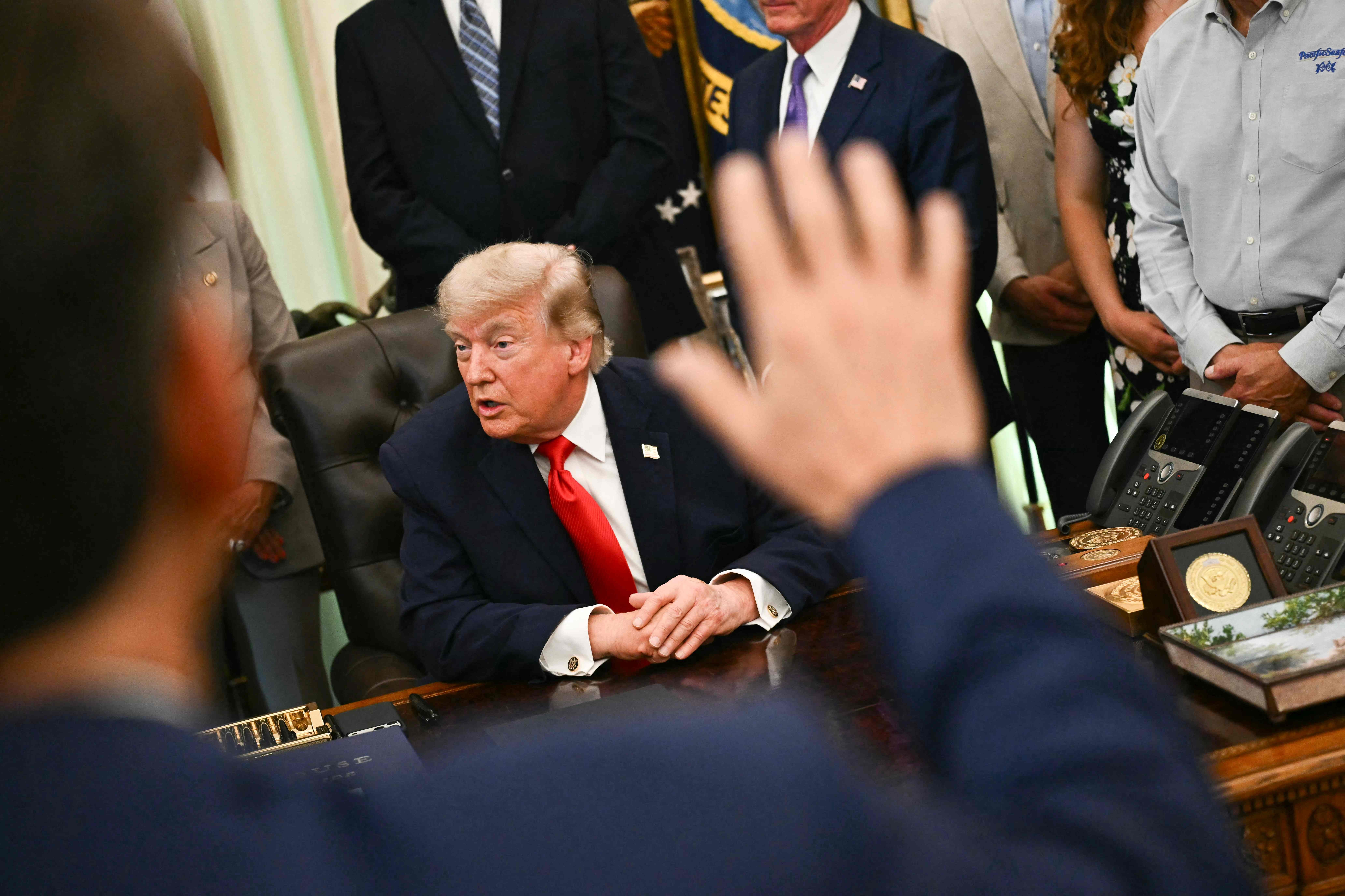 Antes da vitória dos EUA na estreia da Copa, Trump ligou para Pochettino e desejou sorte à seleção: 'Vocês têm uma ótima chance'
