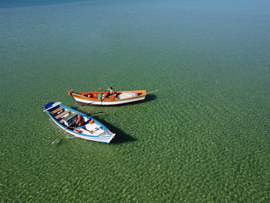 Pescadores no RIo — Foto: Custodio Coimbra / Agência O Globo