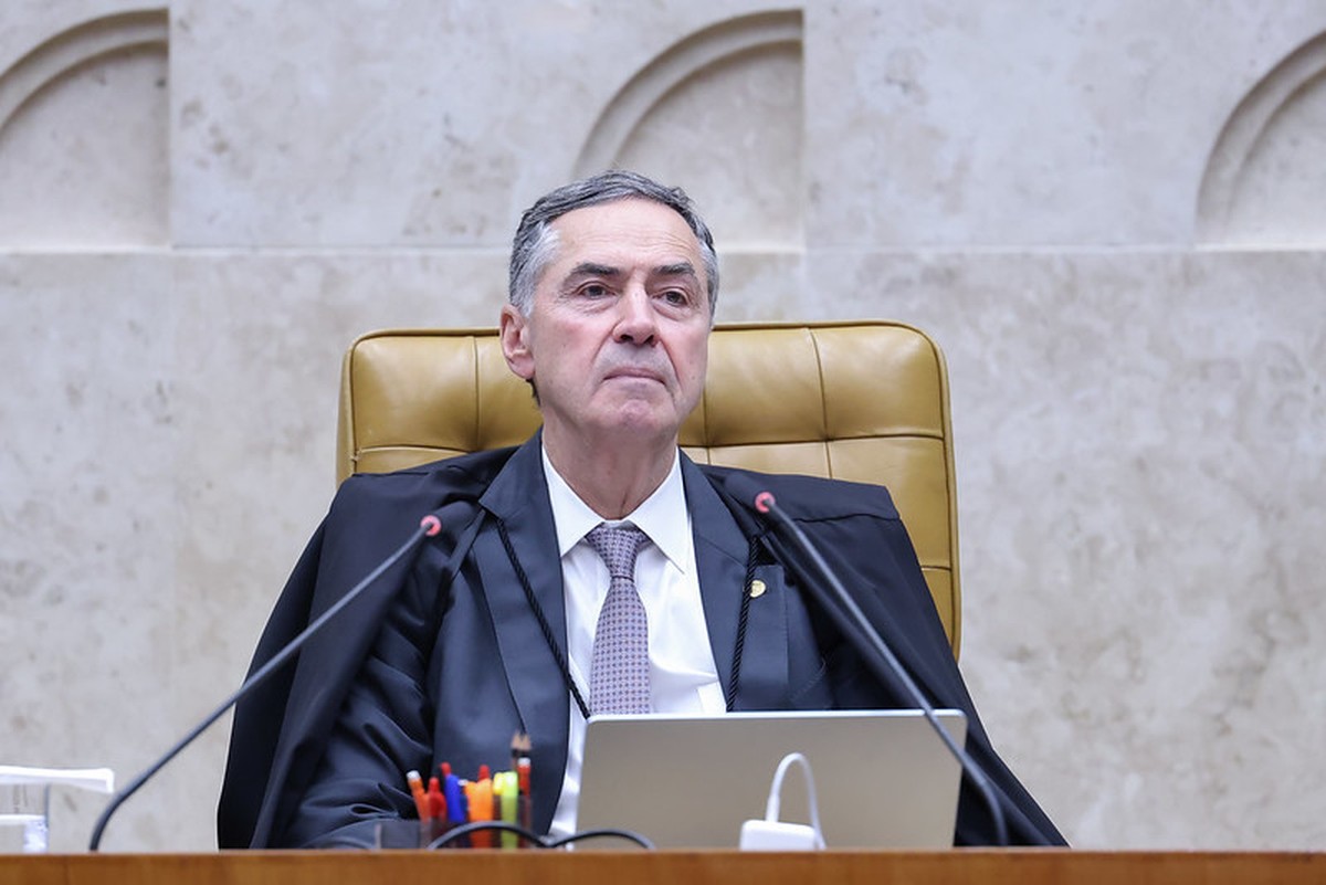 'Continuo achando essa solução palatável', diz Barroso sobre redução de penas para condenados do 8 de Janeiro
