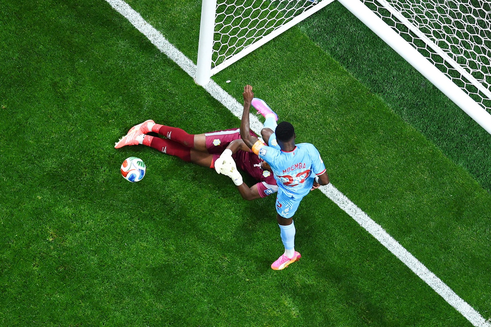 Declan Rice é isolado por infecção viral e vira dúvida na Inglaterra ...