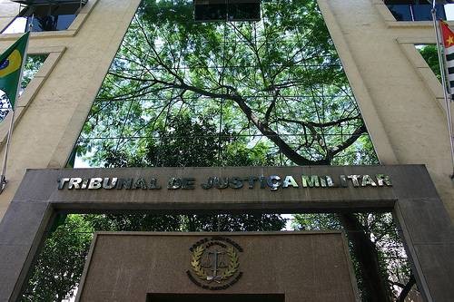 Soldado da PM acusado de não lavar banheiro de batalhão vai a julgamento em São Paulo