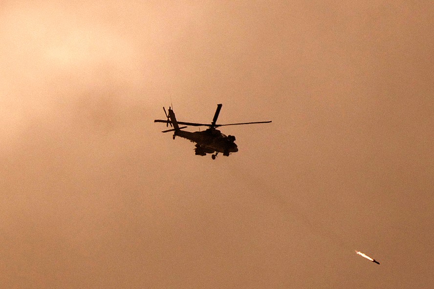 Helicóptero israelense dispara míssil contra a Faixa de Gaza