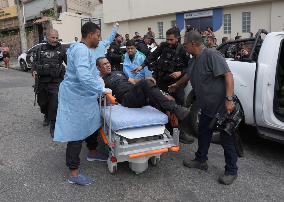 Alemão e Penha são alvos de megaoperação para conter avanço do CV — Foto: Gabriel de Paiva / Agência O Globo