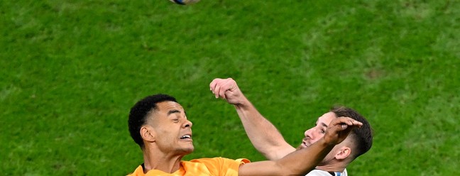 Holanda e Argentina se enfrentam pelas quartas de final no Estádio Lusail, ao norte de Doha, em 9 de dezembro de 2022.  — Foto: PATRICIA DE MELO MOREIRA / AFP