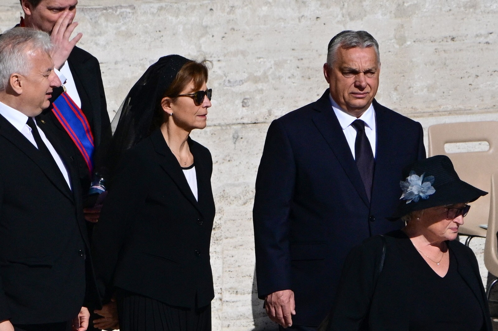 Primeiro-ministro da Hungria, Viktor Orbán participa de funeral do Papa Francisco — Foto: Tiziana FABI / AFP