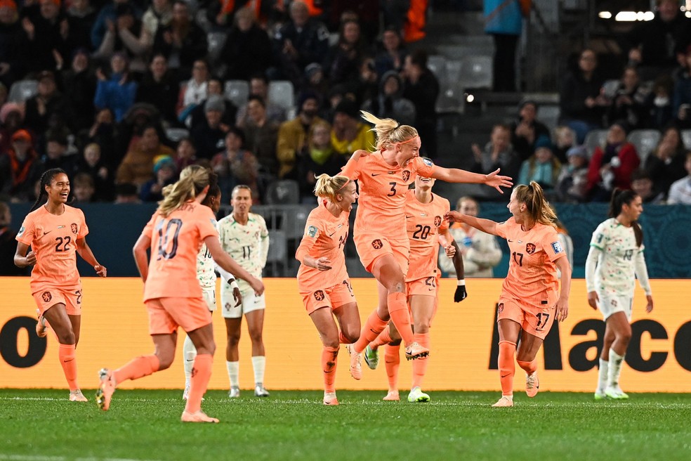 Suécia vence Inglaterra e fica com 3º lugar da Copa feminina - Placar - O  futebol sem barreiras para você