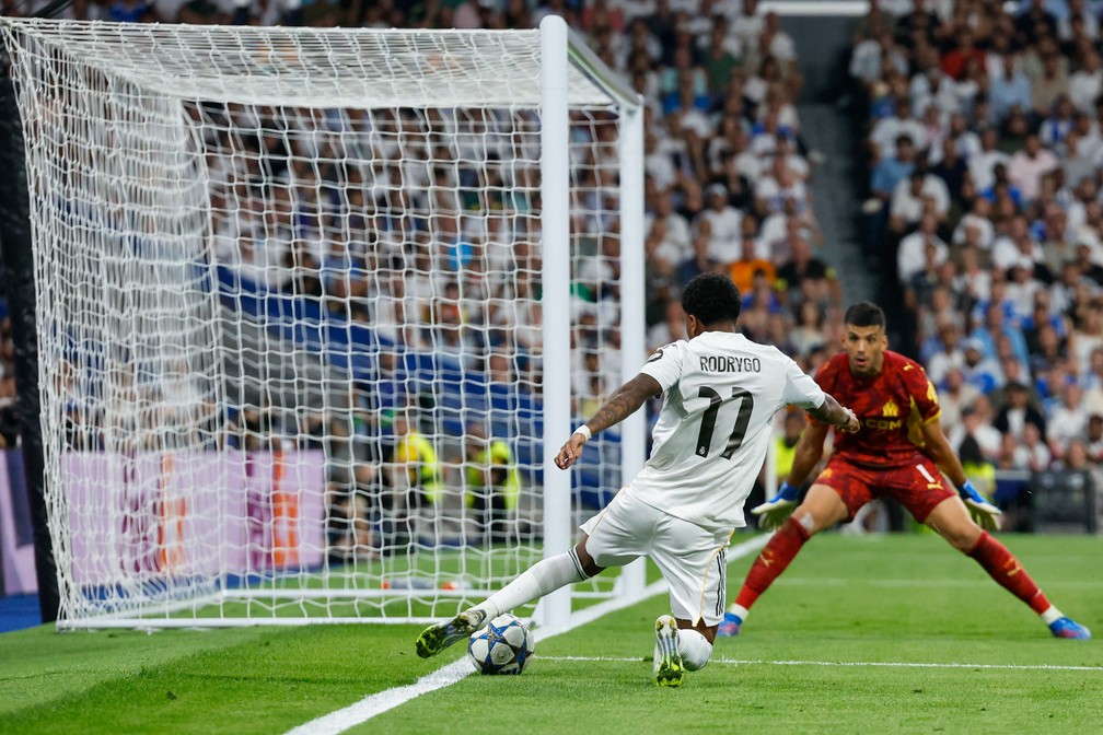 Rodrygo se destacou em vitória do Real Madrid — Foto: Oscar DEL POZO / AFP