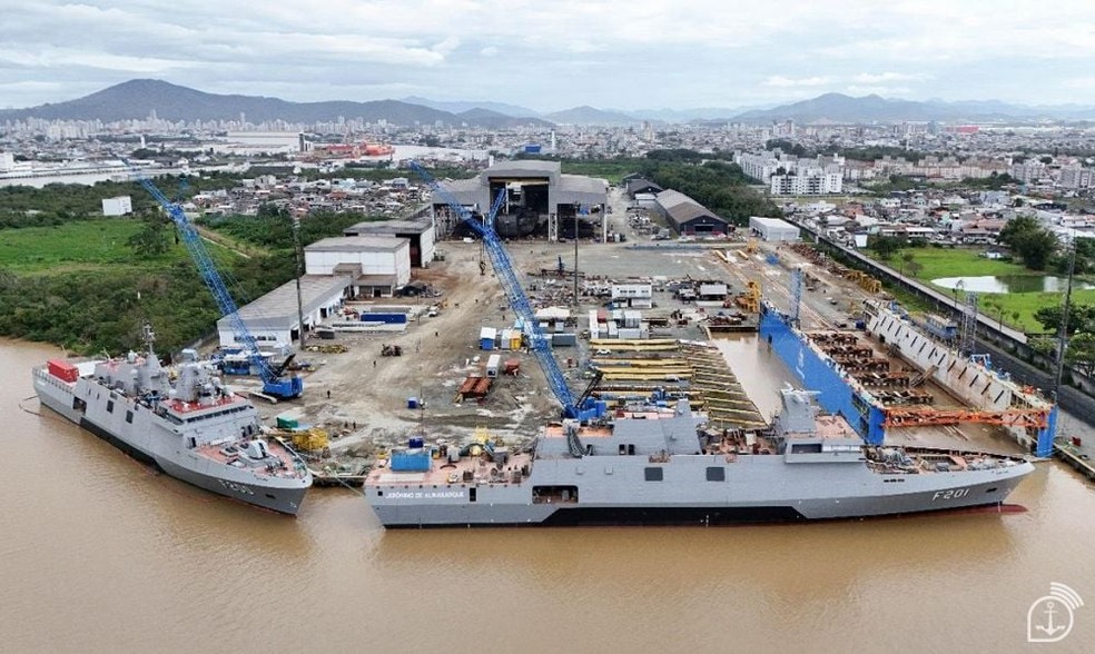 Navios de fragata são construídos em Santa Catarina — Foto: Marinha do Brasil