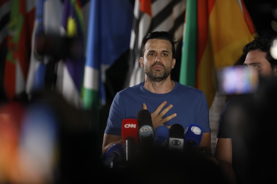 Pablo Marçal em entrevista coletiva concedida na noite desta terça-feira