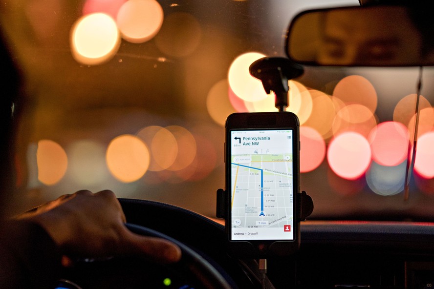 Para motorista de app, dificuldade de encontrar outra ocupação supera busca por horários alternativos entre a razões para escolha do trabalho