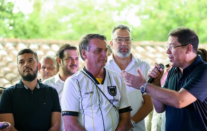 'O vice da Câmara mira no Senado: estratégias e candidatura'