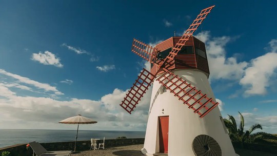 Dormir em um moinho vira sonho de verão em Portugal. Veja fotos
