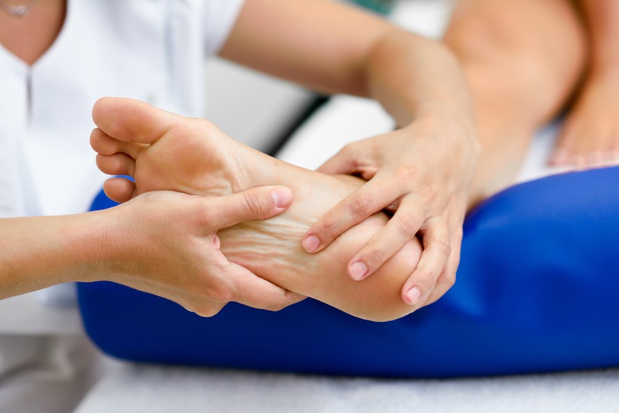 Os pesquisadores descobriram que os pés são mais sensíveis às cócegas