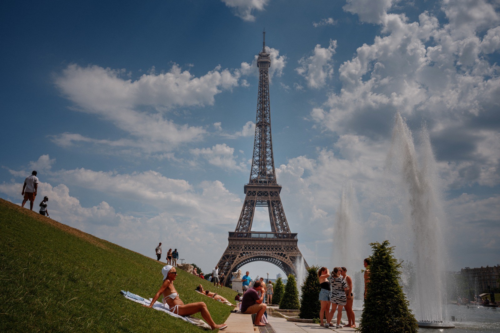 França registra mais de 90 mortes por afogamento em cerca de 10 dias de onda de calor