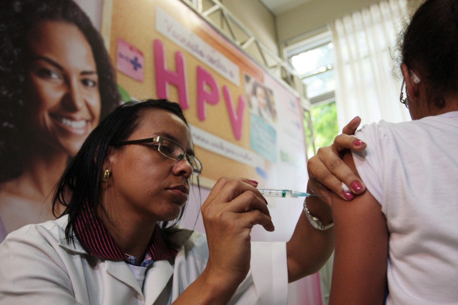 Mais boas notícias vindas da vacinação: agora é a vez do HPV - QTU Questões do Universo