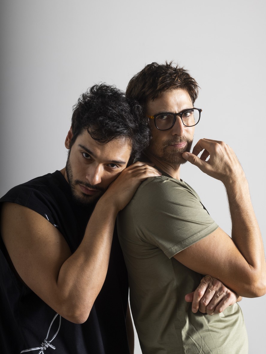 Bruno Fagundes e Reynaldo Gianecchini estrelam a peça 'A herança'