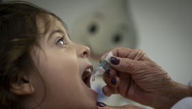 Sábado é Dia D de vacinação contra a poliomielite no Rio; crianças de 1 a 4 anos devem ser imunizadas