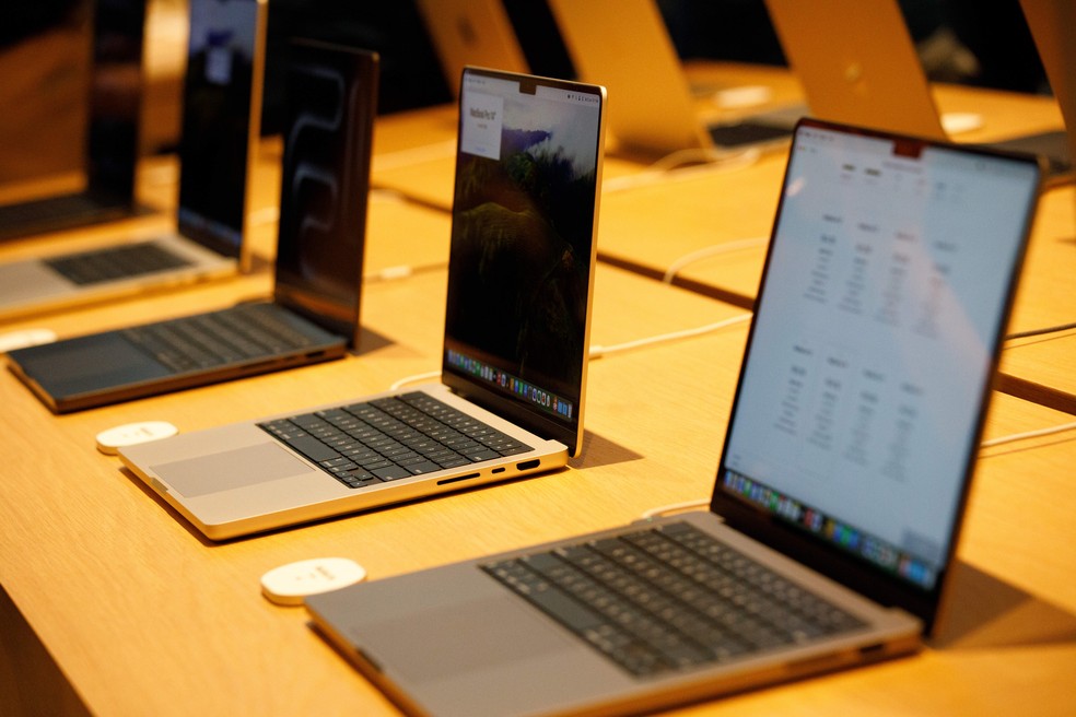 MacBook Pro da Apple em exposição — Foto: Samsul Said/Bloomberg