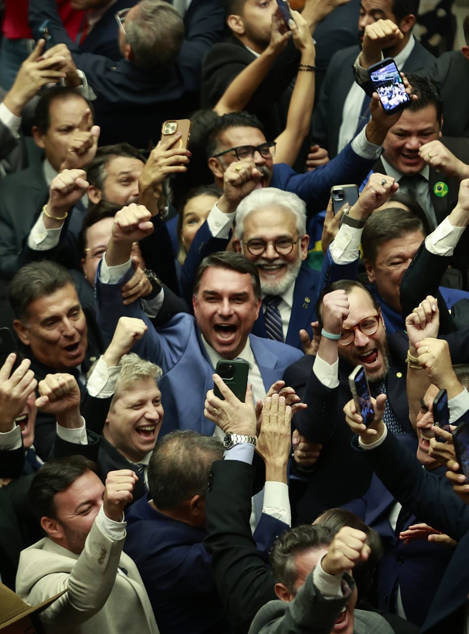 Escala 6x1: PL aposta em calendário apertado para adiar votação e prevê obstrução se Alcolumbre pautar tema antes da eleição