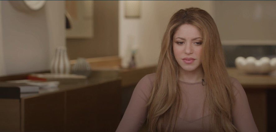 Shakira em entrevista ao jornalista mexicano Enrique Acevedo, do programa 'En Punto'