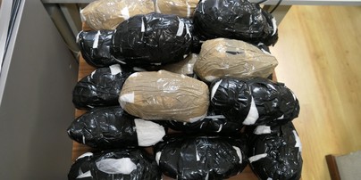 Brasileiros comandavam laboratório de cocaína em Portugal — Foto: Polícia Judiciária para Portugal Giro