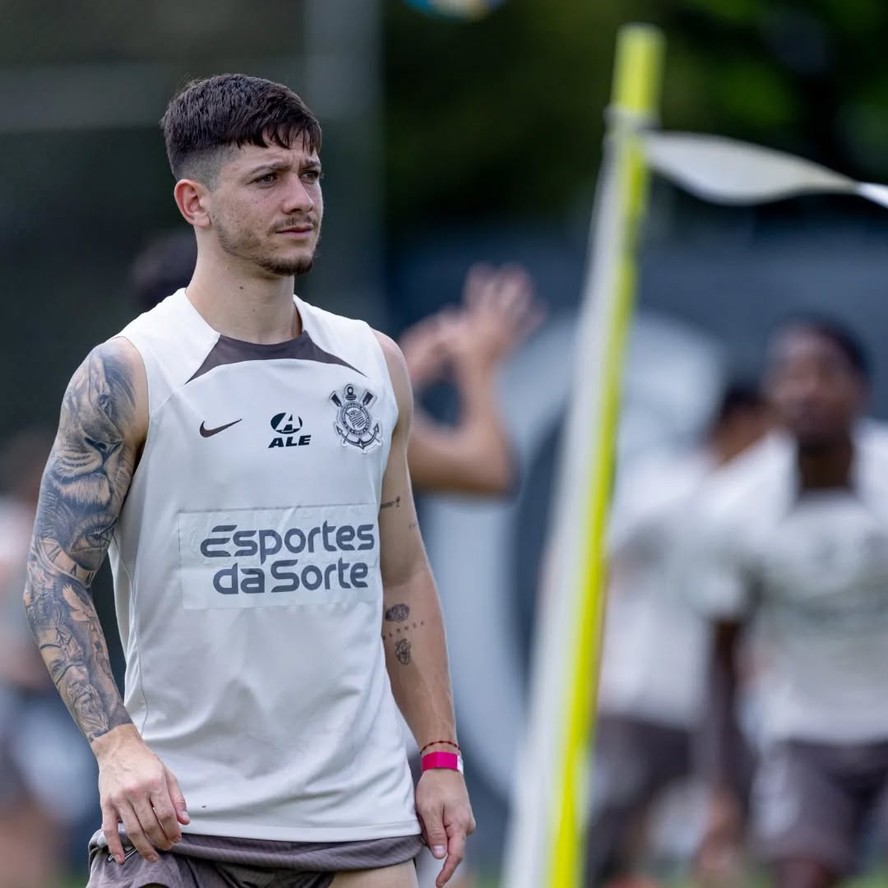 Garro, que completa 27 anos hoje, foi grande destaque do Corinthians na ...