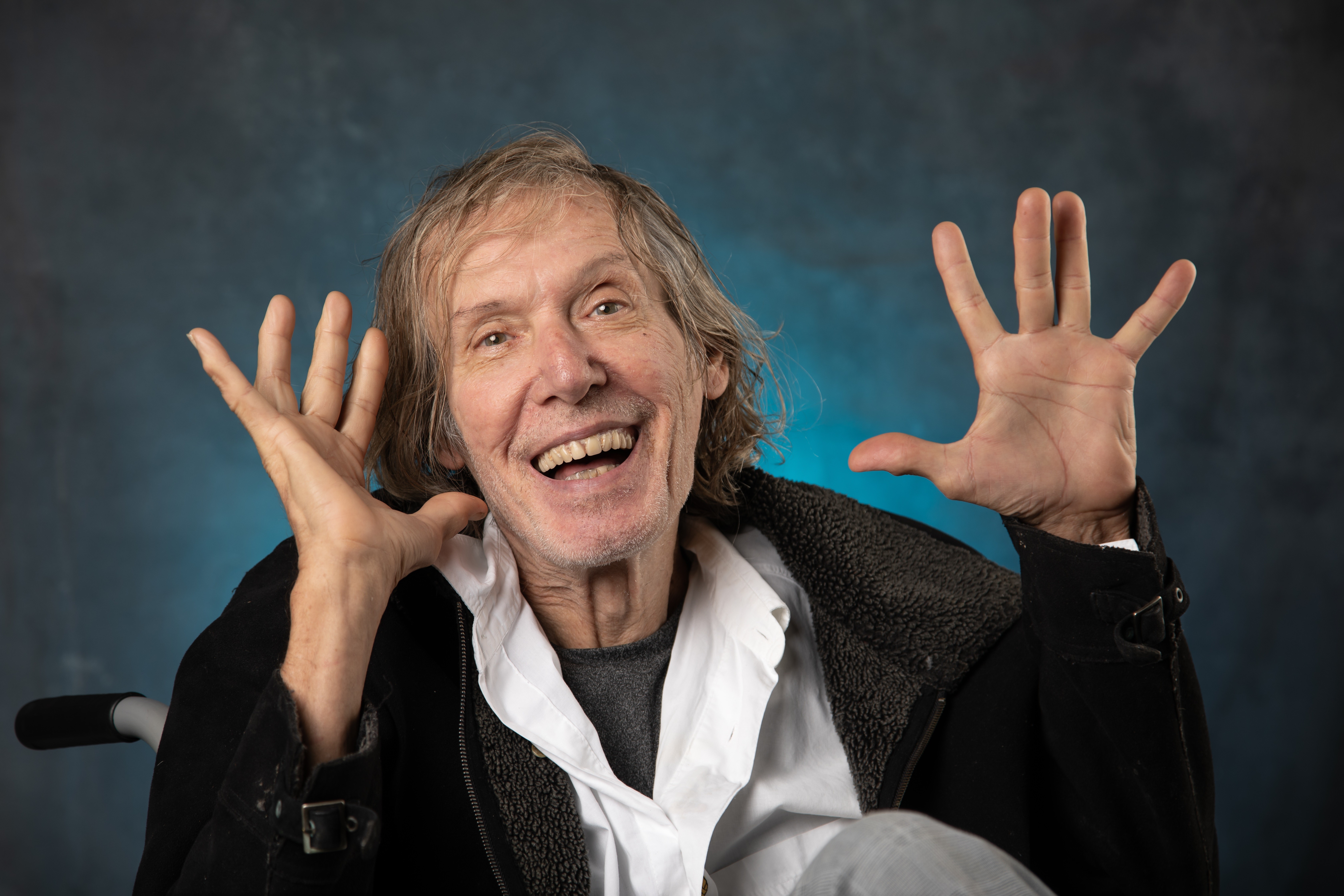 Eduardo Dussek fala sobre amor, liberdade e o desafio do Parkinson