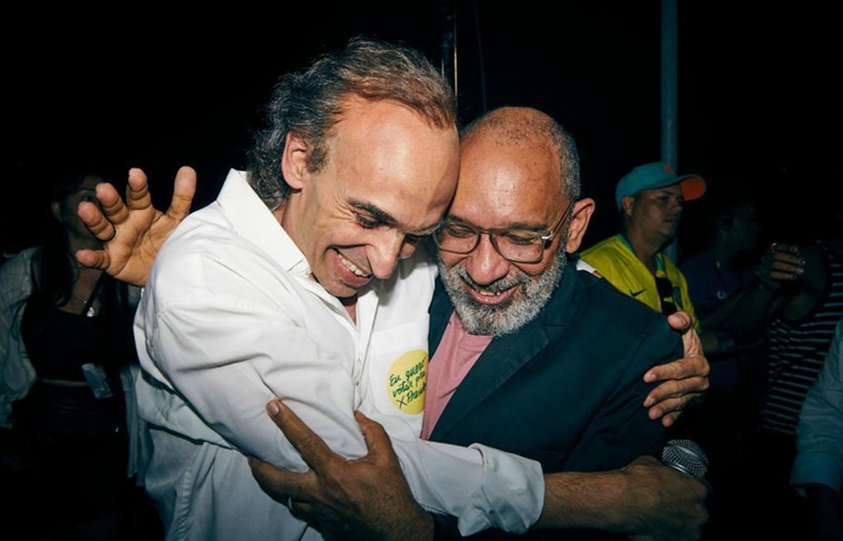 Cientista político Átila Roque participará de cenas da série 'Betinho'