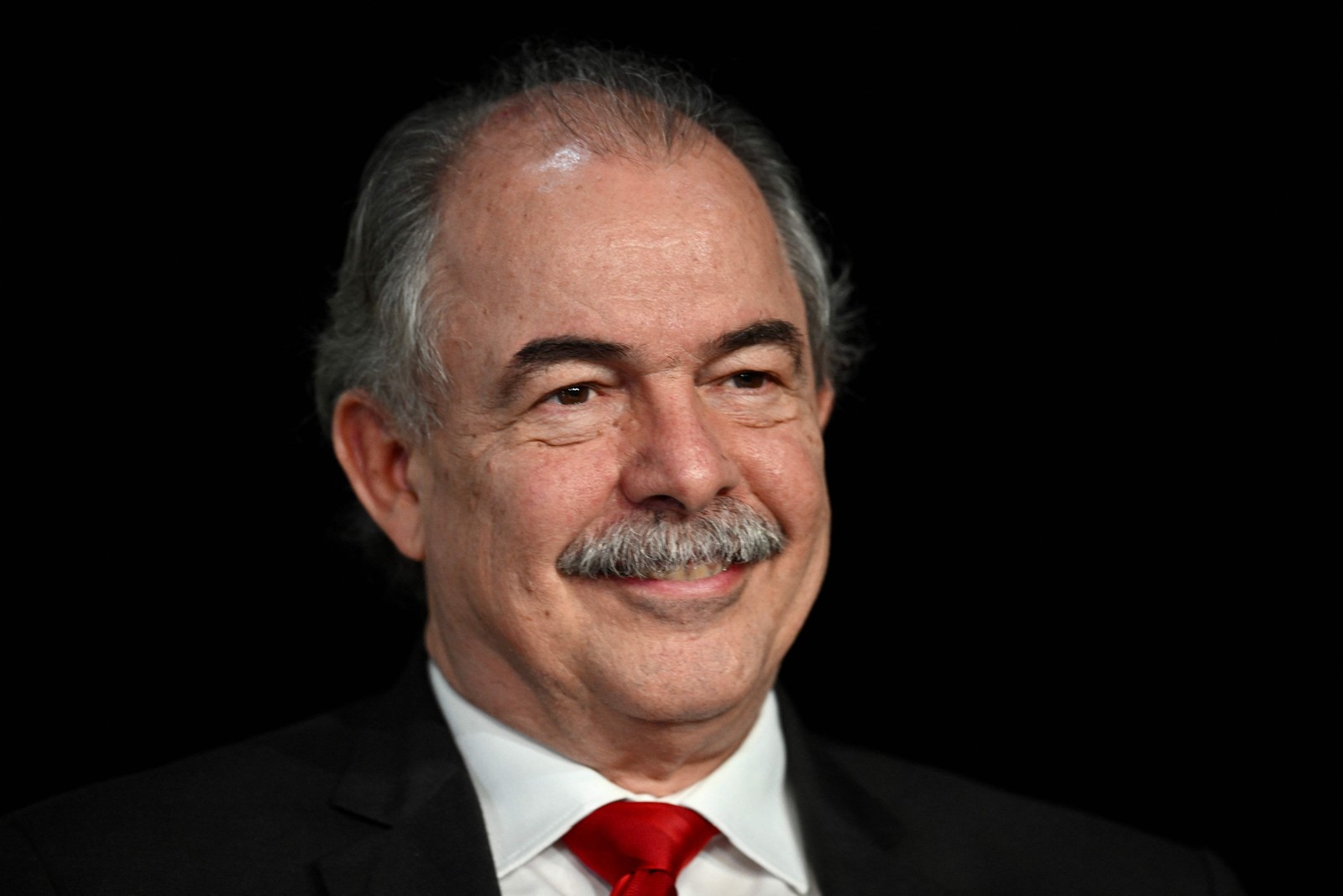 Aloizio Mercadante foi nomeado para presidir o Banco Nacional de Desenvolvimento Econômico e Social (BNDES) — Foto: EVARISTO SA / AFP