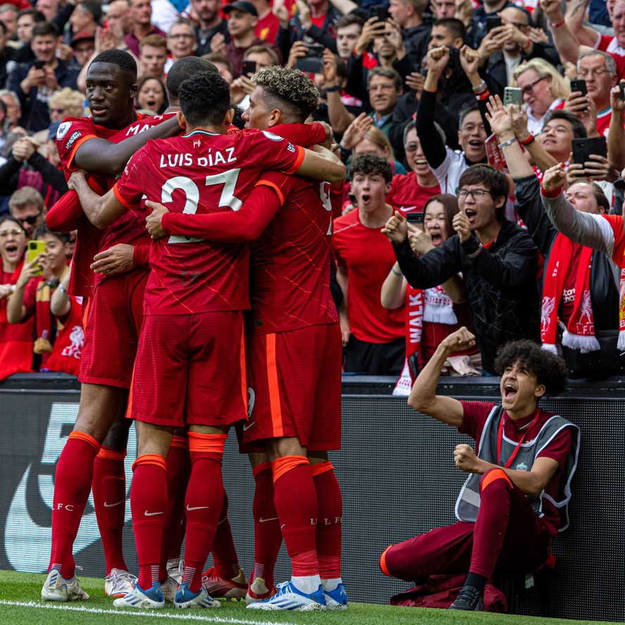 De gandula a dois gols pelo Liverpool: jovem Danns viraliza com fotos ...