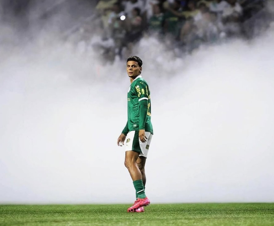 Contratação de Richard Ríos será a mais cara da história do Benfica por ...