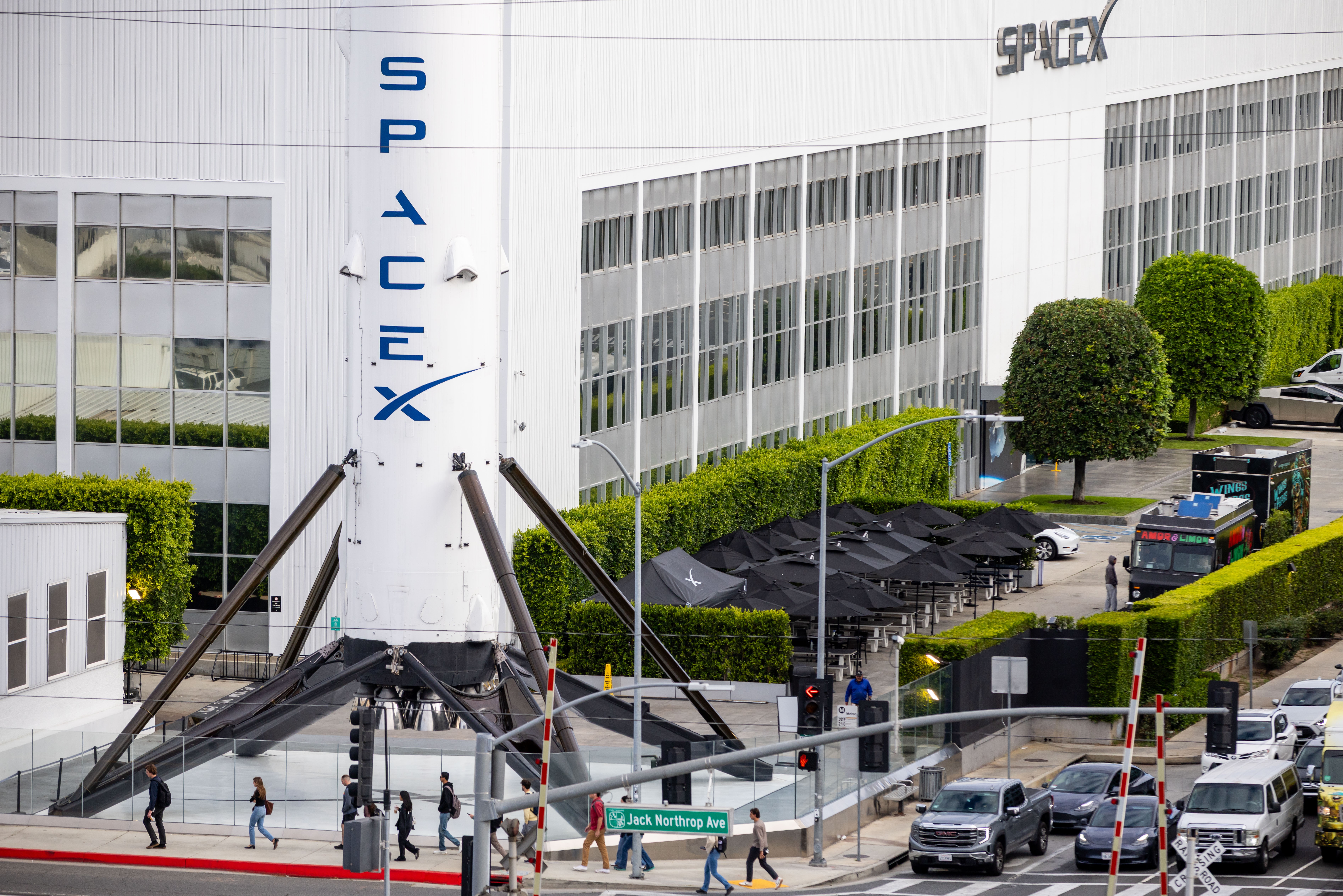 SpaceX planeja maior IPO da história, de US$ 75 bilhões, para impulsionar IA e infraestrutura espacial