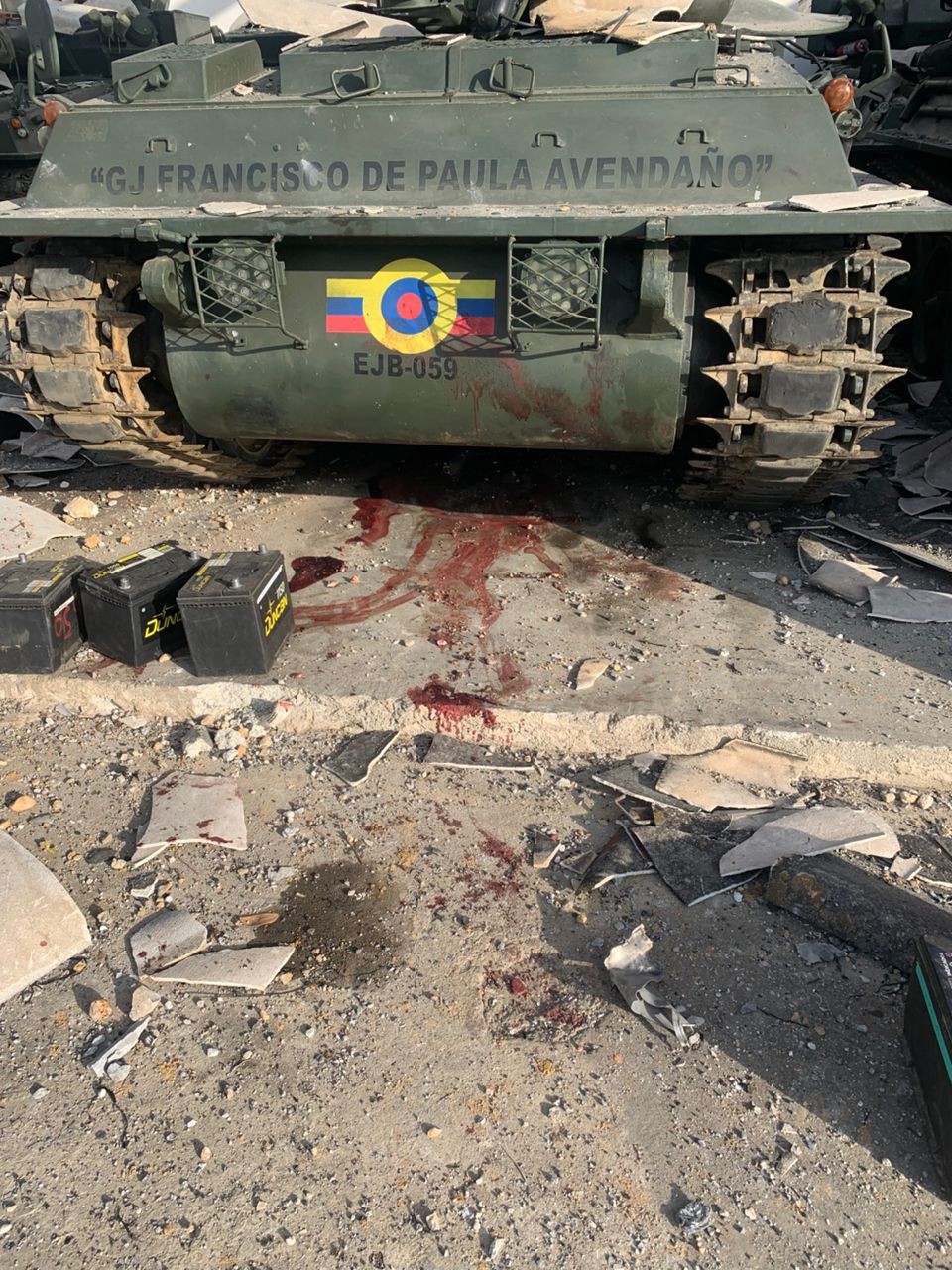 Fotos mostram destruição na base militar de La Carlota e no Forte Tiuna, em Caracas, após ataques dos EUA em 3 de janeiro — Foto: Reprodução
