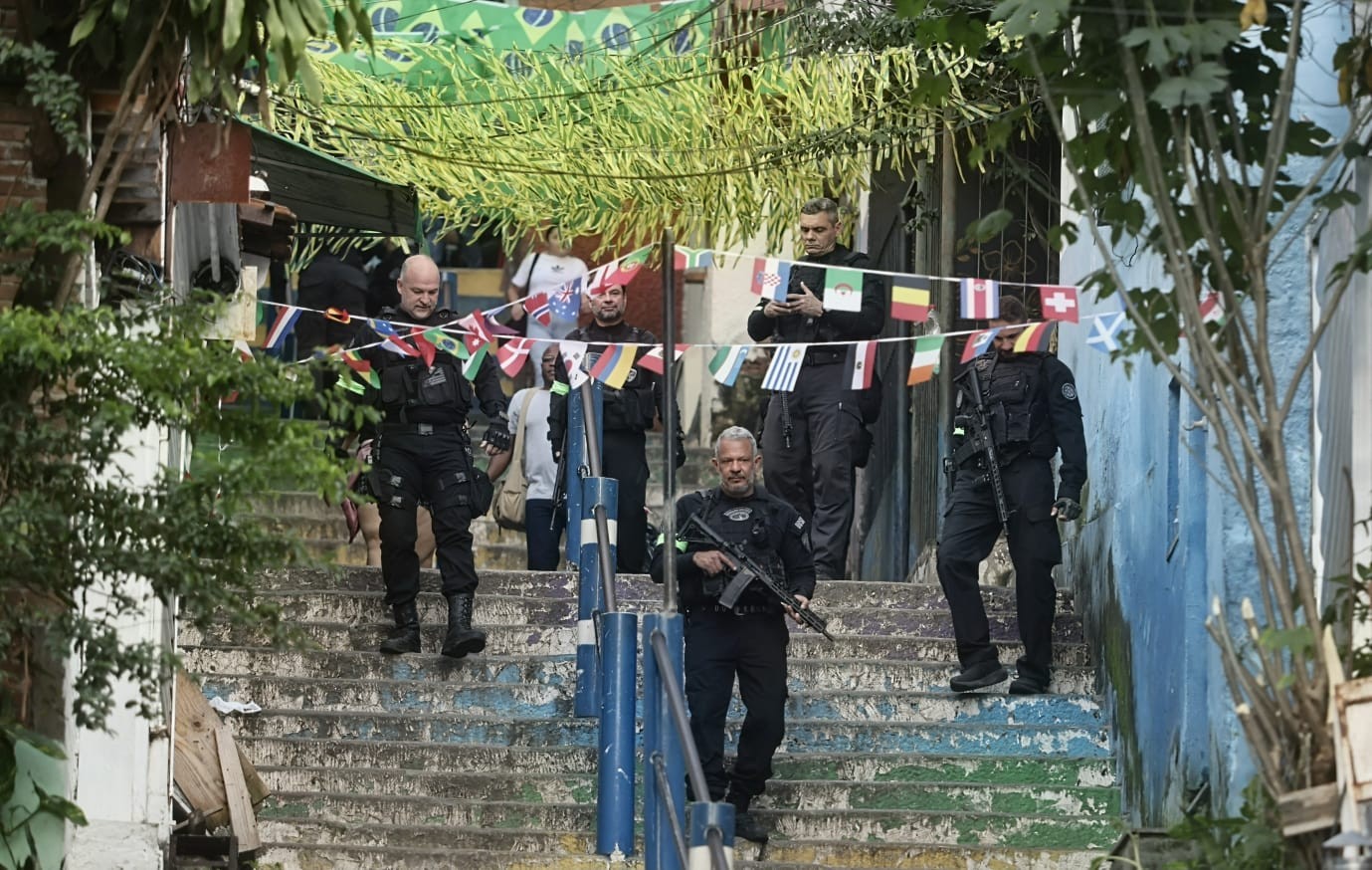 Tiroteio em Botafogo: operação policial gera pânico na comunidade Dona Marta