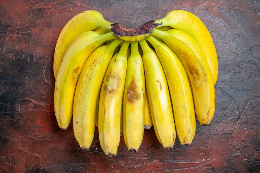 O truque caseiro infalível que realmente mantém as bananas frescas e amarelas